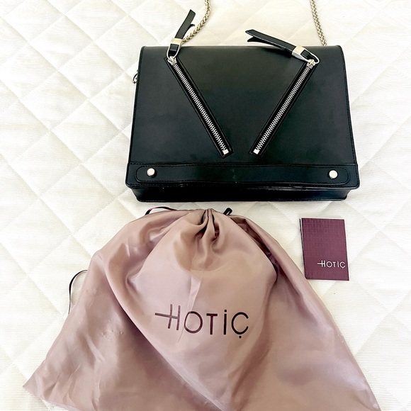 Stylish Black vegan leather Shoulder Bag silver metal chain strap two zippers - Picture 3 of 9